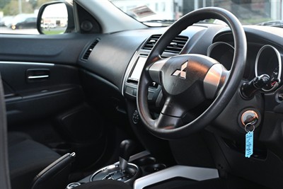 2012 Mitsubishi RVR - Thumbnail