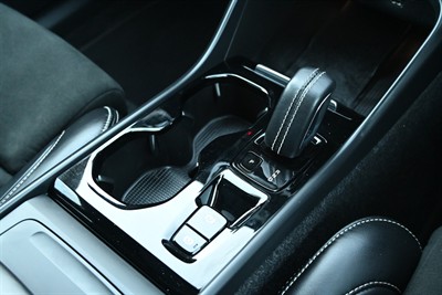 2021 Volvo Xc40 - Thumbnail