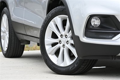 2017 Holden Trax - Thumbnail