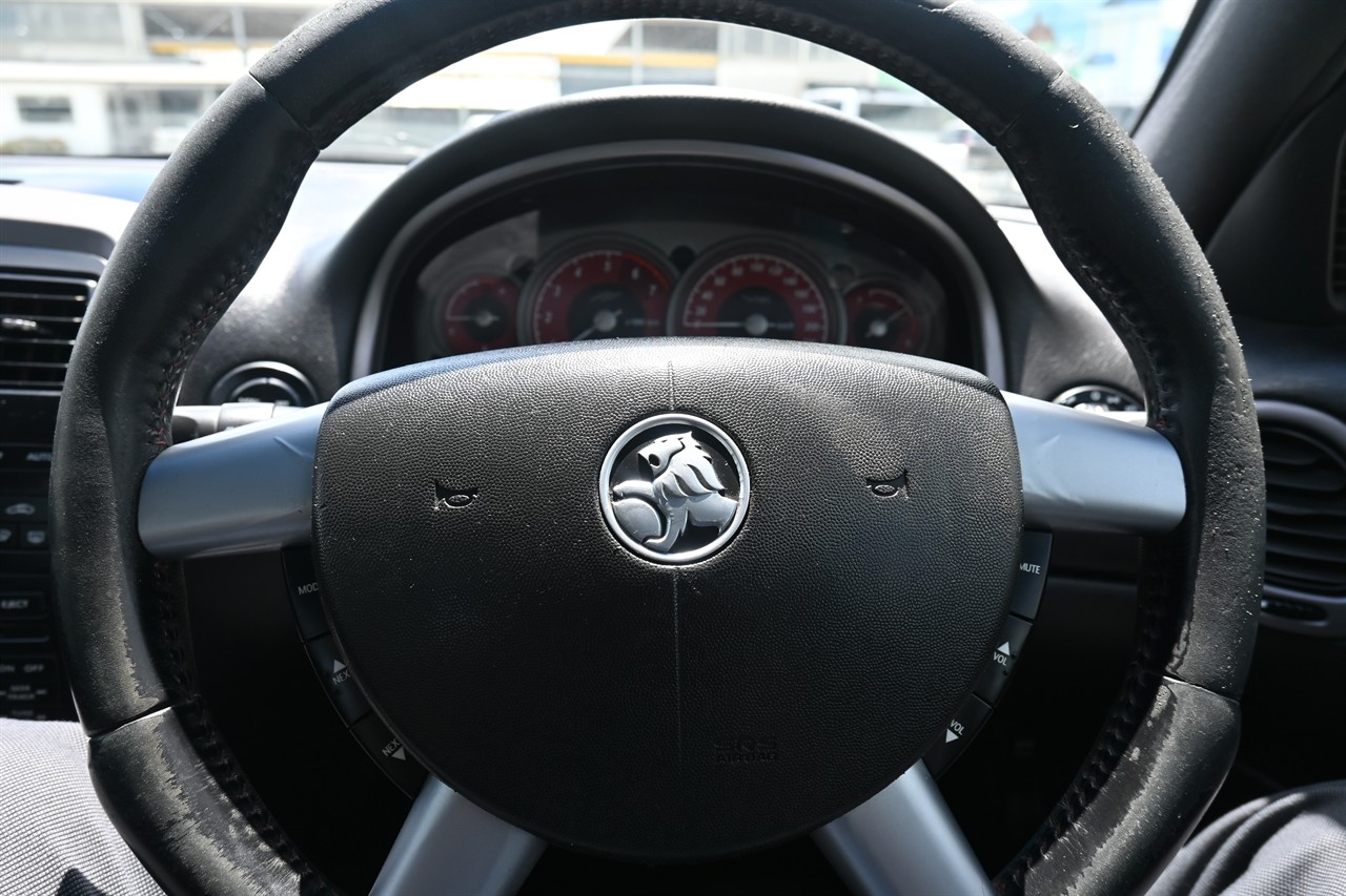 2005 Holden Commodore