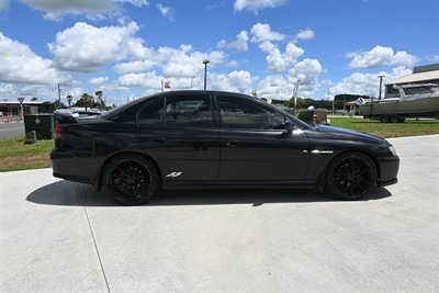 2005 Holden Commodore - Thumbnail