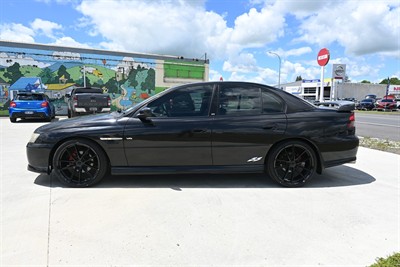 2005 Holden Commodore - Thumbnail