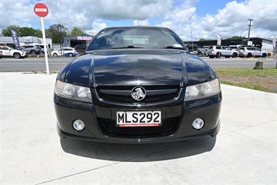 2005 Holden Commodore - Thumbnail