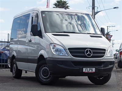 2010 Mercedes-Benz Sprinter - Thumbnail