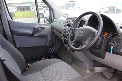 2010 Mercedes-Benz Sprinter - Thumbnail