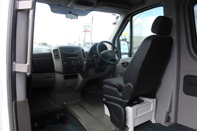 2010 Mercedes-Benz Sprinter - Thumbnail