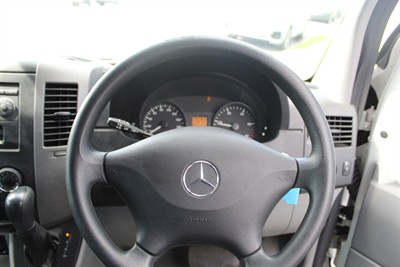 2010 Mercedes-Benz Sprinter - Thumbnail