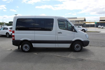 2010 Mercedes-Benz Sprinter - Thumbnail