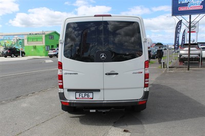 2010 Mercedes-Benz Sprinter - Thumbnail