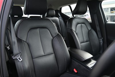 2019 Volvo Xc40 - Thumbnail
