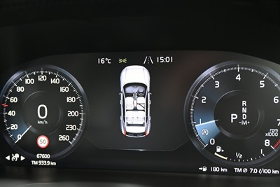 2019 Volvo Xc40 - Thumbnail