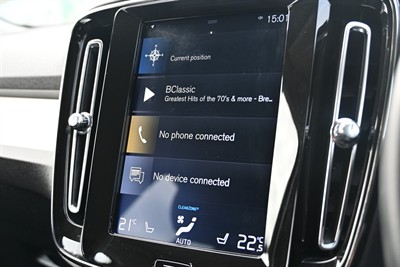 2019 Volvo Xc40 - Thumbnail