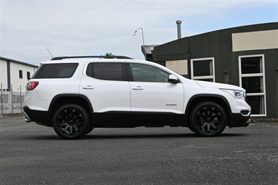 2019 Holden Acadia - Thumbnail