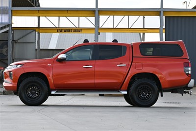 2021 Mitsubishi Triton - Thumbnail