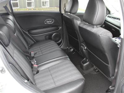 2014 Honda Vezel - Thumbnail