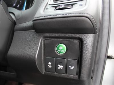 2014 Honda Vezel - Thumbnail