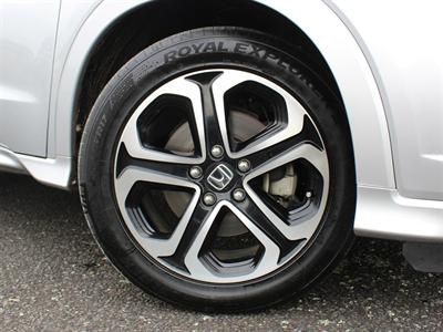 2014 Honda Vezel - Thumbnail