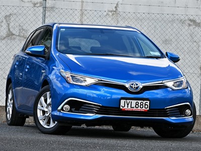 2016 Toyota Corolla - Thumbnail