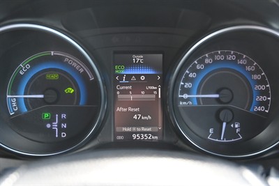 2016 Toyota Corolla - Thumbnail