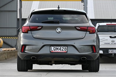 2018 Holden Astra - Thumbnail