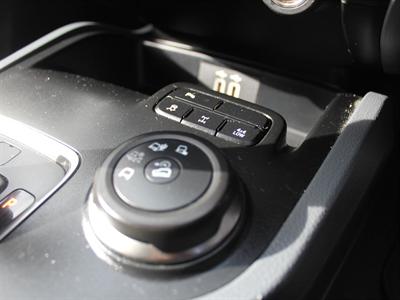 2016 Ford Everest - Thumbnail