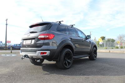2016 Ford Everest - Thumbnail