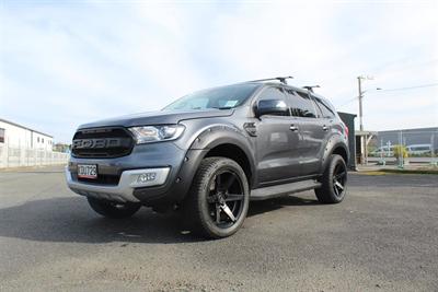 2016 Ford Everest - Thumbnail