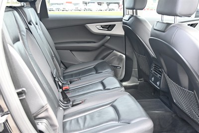 2020 Audi Q7 - Thumbnail