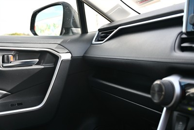 2022 Toyota Rav4 - Thumbnail