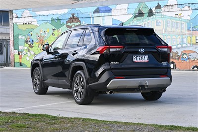 2022 Toyota Rav4 - Thumbnail