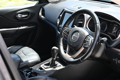 2017 Jeep Cherokee - Thumbnail