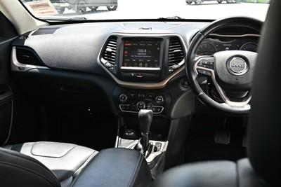 2017 Jeep Cherokee - Thumbnail