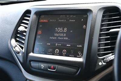 2017 Jeep Cherokee - Thumbnail