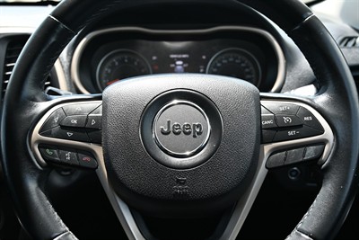 2017 Jeep Cherokee - Thumbnail