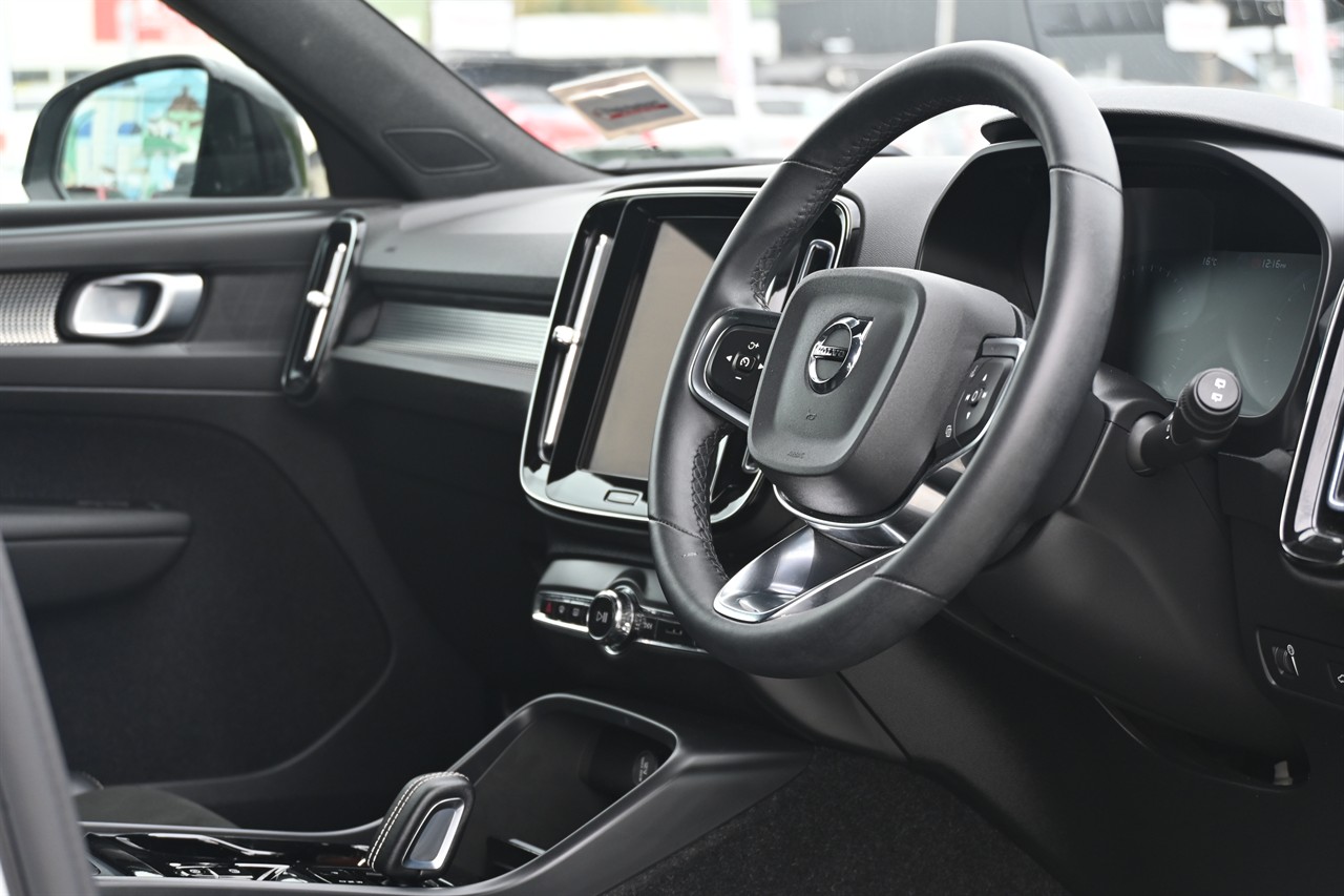 2022 Volvo Xc40