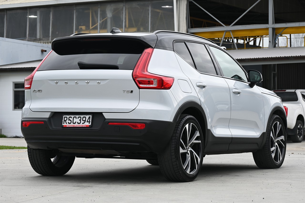 2022 Volvo Xc40