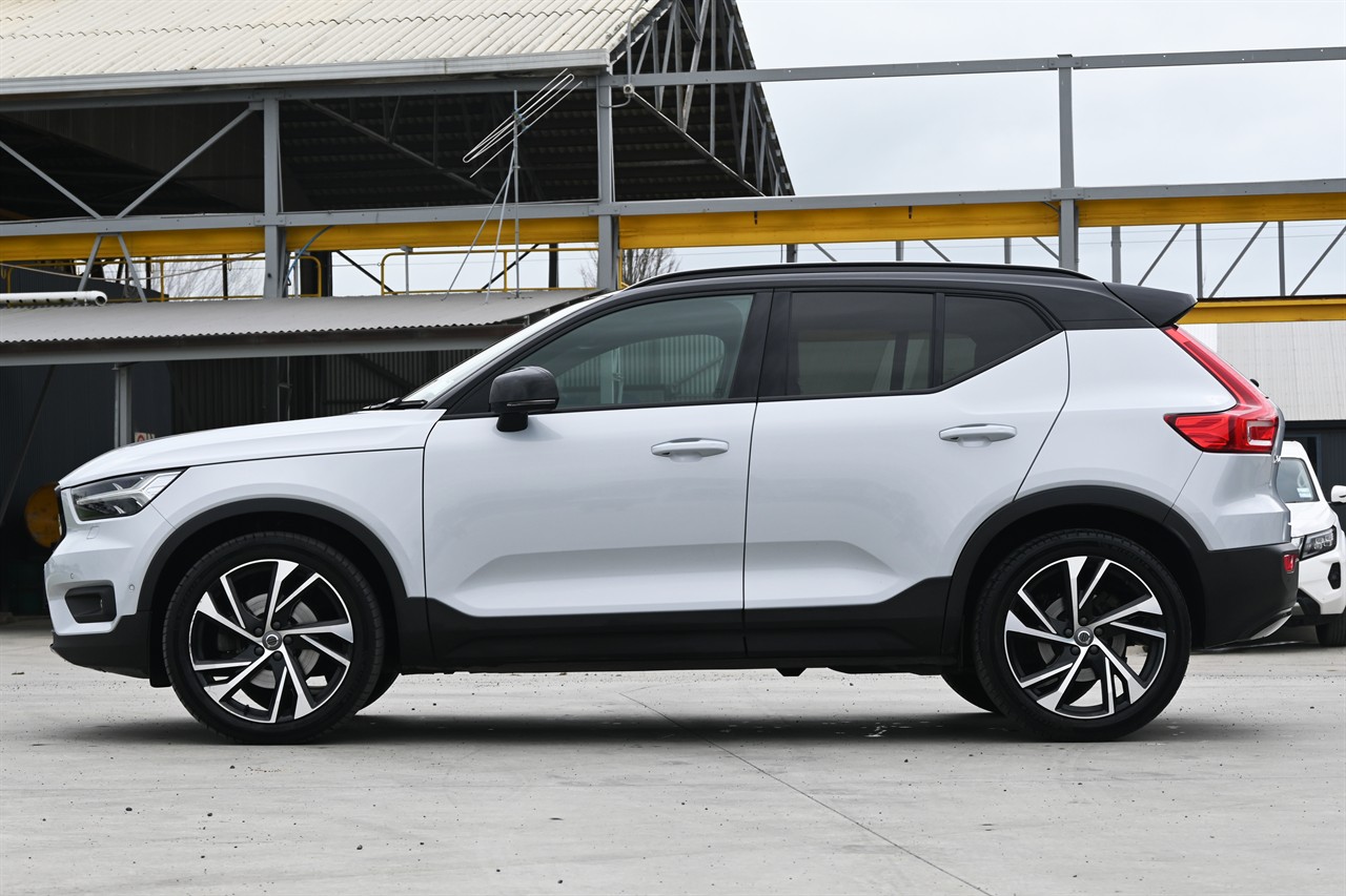 2022 Volvo Xc40