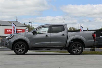 2024 Nissan Navara - Thumbnail