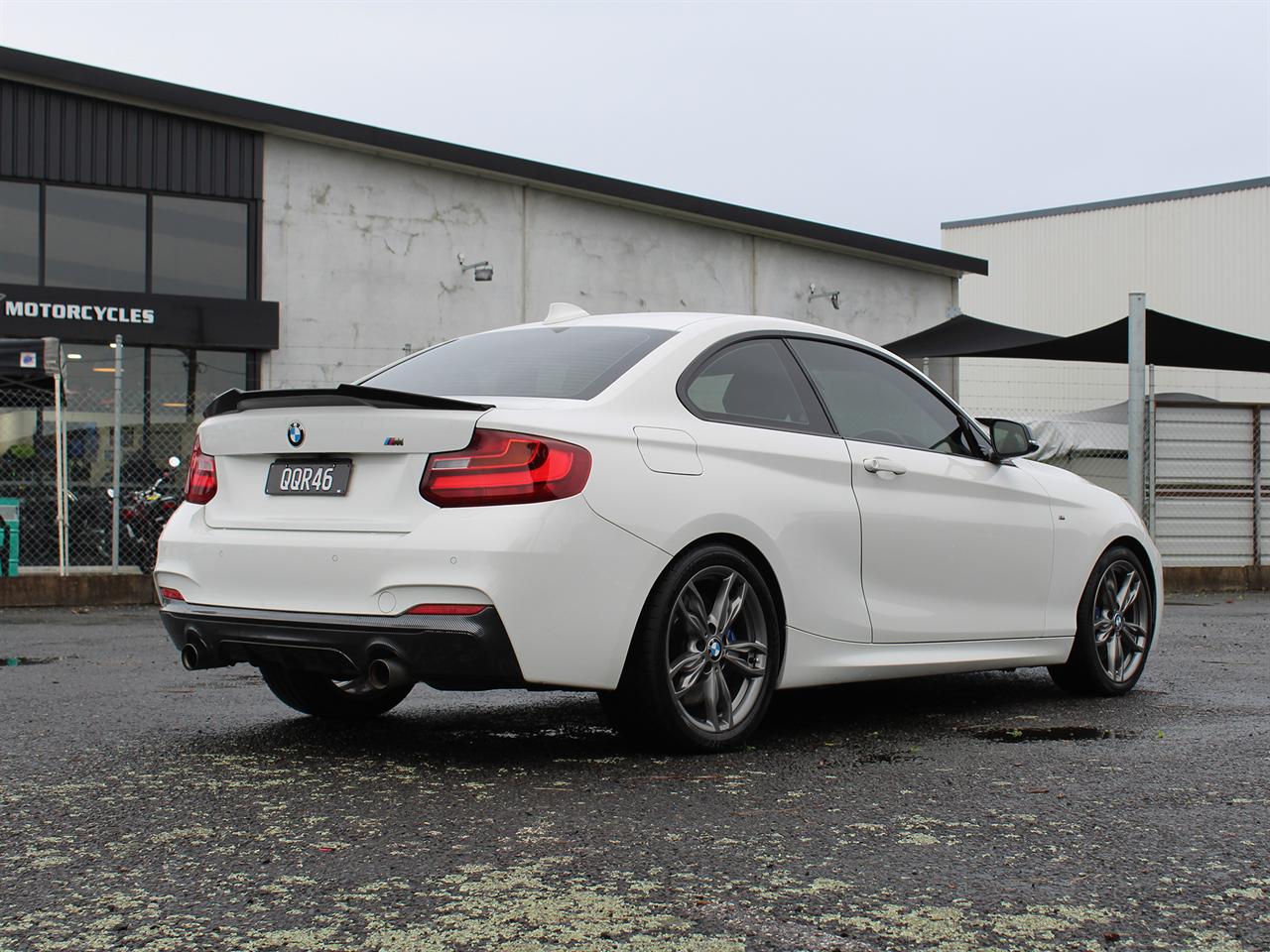 2016 BMW M235i