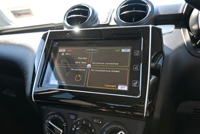 2022 Suzuki Swift - Thumbnail