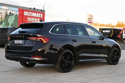 2021 Skoda Octavia - Thumbnail
