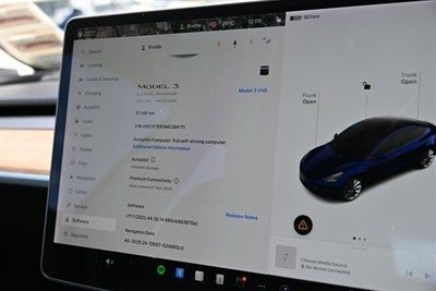 2021 Tesla Model 3 - Thumbnail