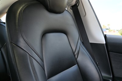 2021 Tesla Model 3 - Thumbnail