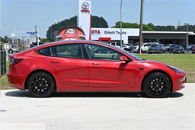 2021 Tesla Model 3 - Thumbnail