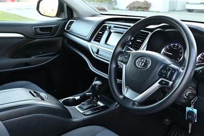 2016 Toyota Highlander - Thumbnail
