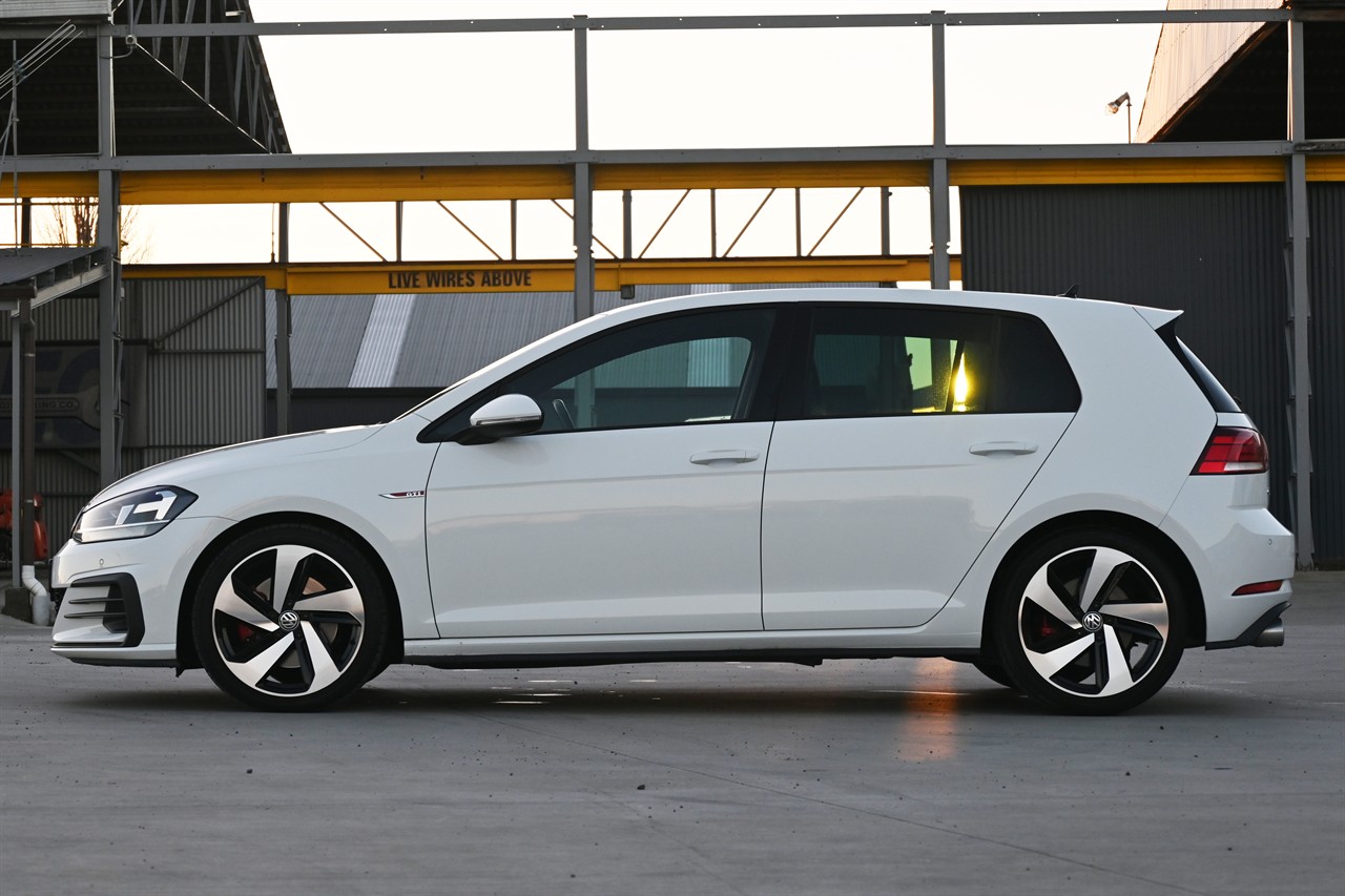 2017 Volkswagen Golf