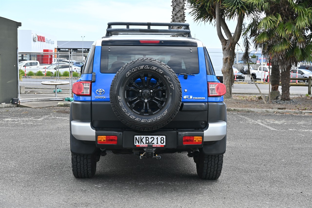 2012 Toyota Fj