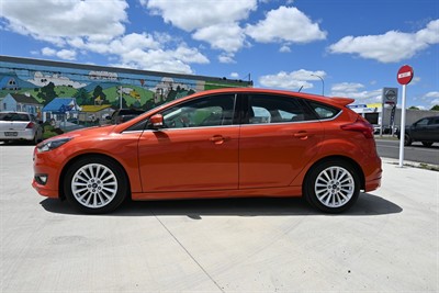 2018 Ford Focus - Thumbnail