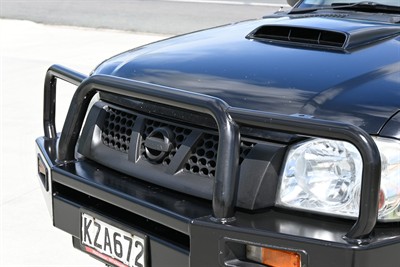 2013 Nissan Navara - Thumbnail