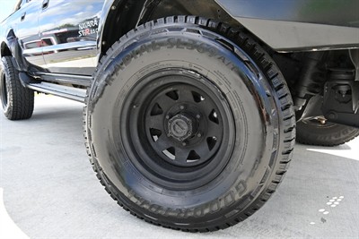 2013 Nissan Navara - Thumbnail